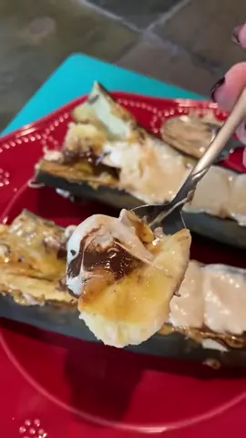 Air fryer banana splits!! #bananasplit #worththecheat #airfryerfood #teamterryliving  #teamterryketo