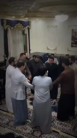 تانور اصواتنا بتنور اهلنا.             243::11