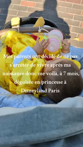 Et on ne regrette pas, on voit notre enfant s'émerveiller à chaque fois, les parents n'arrêtaient pas de voyager, bébé en profitera aussi ✨ #momtok #jeunemaman #voyage #bebe #disneylandparis 