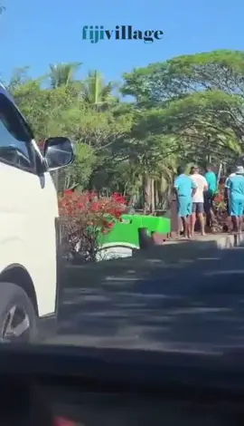 Bus veered off a bridge in Denarau this morning, landing upside down in a nearby creek. Emergency services and bystanders are at the scene assisting with rescue efforts.