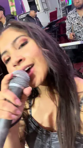 🥵 @ANDY NAVAL “INT. MATICES” @Sarita Torres Olivos 