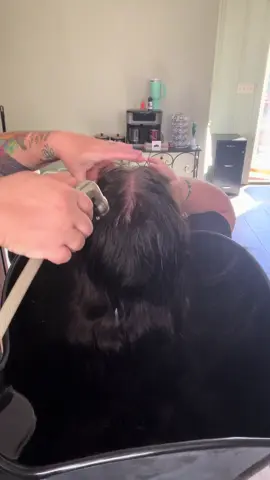 My mom found this hair washing sink at the thrift store! We had to put it use at once 😊🥰💅 #hairwashingroutine #hair #hairwashday #salon #spa 