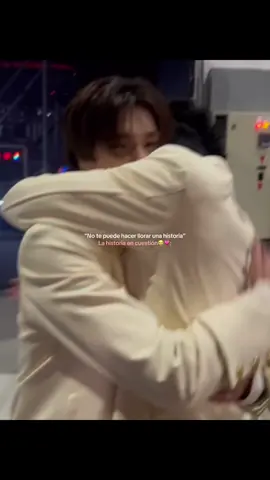 Nananaaaa, no pueden ser tan lindos, yo los amo, soy lagrimas.😭😭💘 #pondphuwin #ppnaravit #phuwintang #BL #pondphuwinfancon 