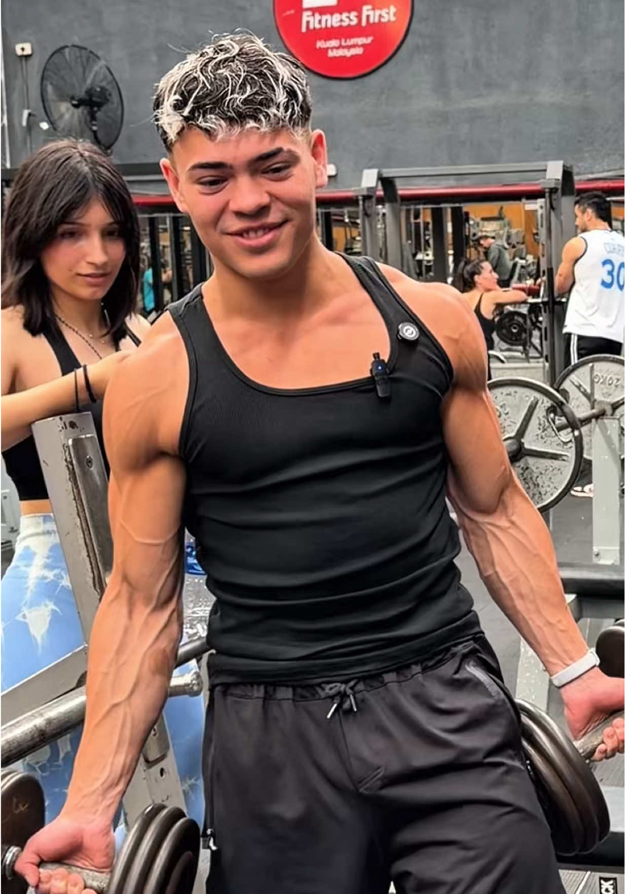 Flojo de Venas☠️.  10%off con el cod “AGUSQUIRO” en @entreno.com.ar