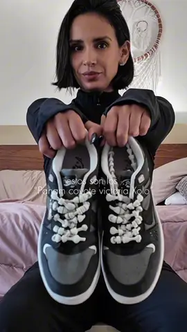 Enamorada quedé 🖤💀 Es que esta belleza tenía que convertirse en reel, les presento mi más reciente crush los “PANAM DÍA DE MUERTOS XOLOITZCUINCLE” #diademuertos #díadelosmuertos #dayofthedead #xoloitzcuintles #tennis 