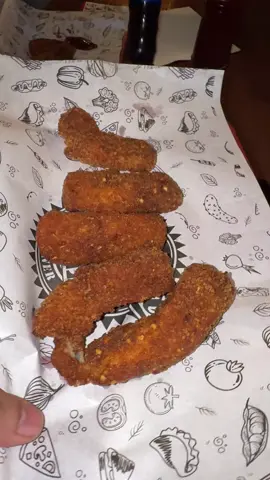 Finger Fish at RFC Multan in just 850 Rupees Ap ko is ka taste kesa lgta h? #rfc #fingerfish #friedfish #multanfood #streetfood 