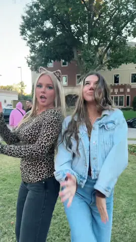 @oliviaaa #tiktok #fall #winter #october #halloween 