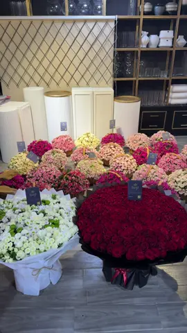 لطلب في البايو#هدايا_الرياض #اكبر_بوكيه_احمر #بوكية_ورد #اكبر_بوكيه_في_العالم #بوكيه_ورد_اليوم_الوطني 