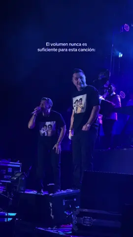Al fin pude escuchar mi himno en vivo😭😭😭😭 #yanotebuscare #juntos #josicuen #jorgemedina #banda