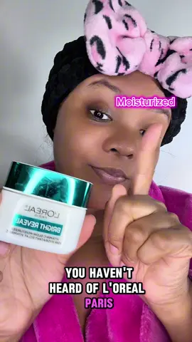 @loréal paris usa @L’Oréal Paris Bright Reveal Vitamin C Glow Moisturizer. This lightweight daily face moisturizer brightens skin, evens tone, visibly fades post-acne marks and provides 72 hours of hydration.  #lorealparispartner #lorealparis #moisturizer #skincare #skincareroutine 