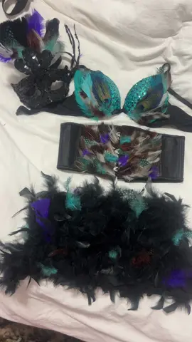 happy costume making #happyhalloween #peacock #DIY 