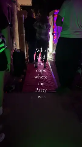 💔 💔💔💔 #cops #party #shutitdown 