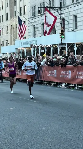 2:14:36, 17th place, and his last world major marathon. We love you Kipchoge🫶🏽 #kipchoge #nycmarathon #Running #marathon #runtok 