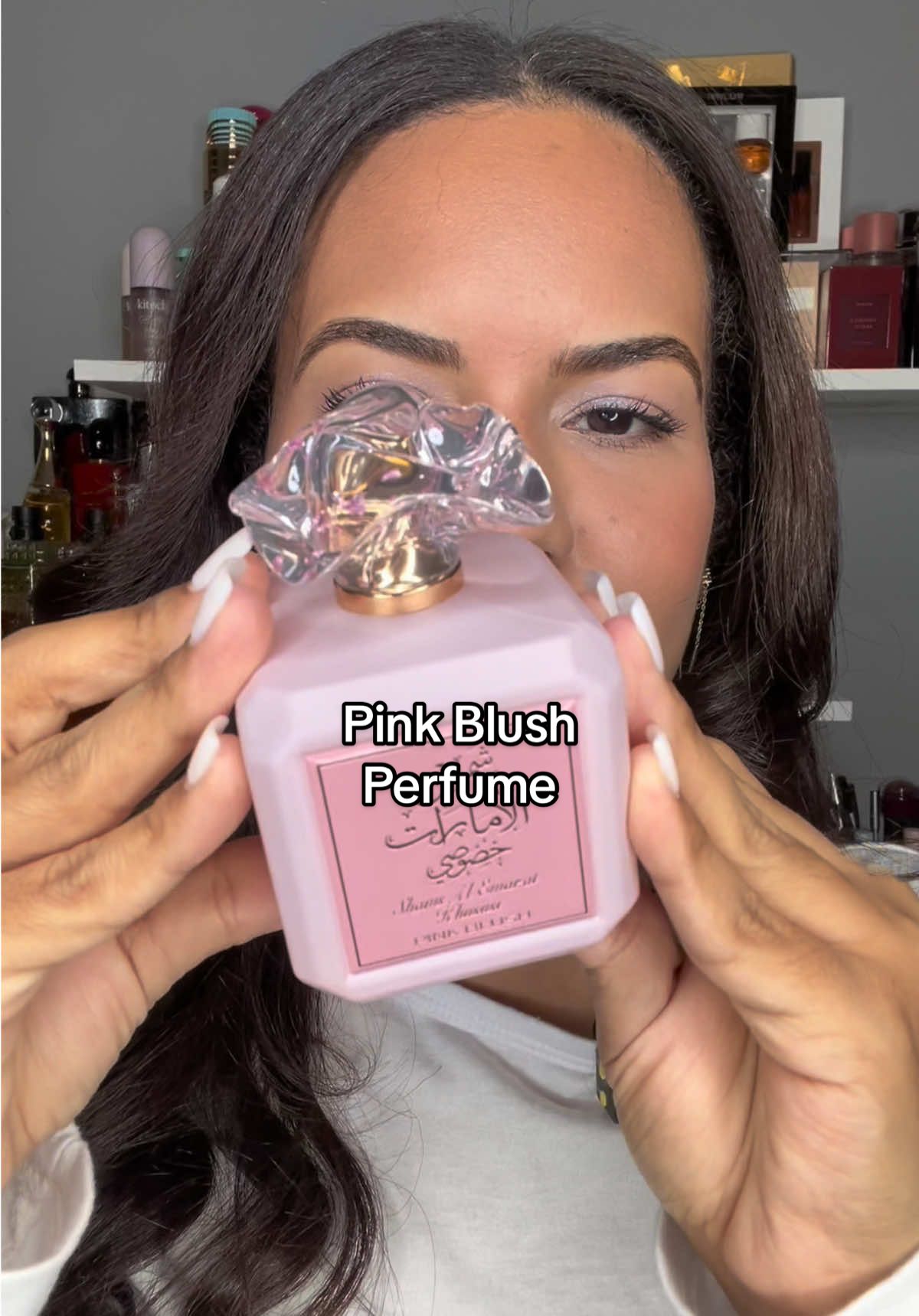 Este perfume es elegancia pura, una delicia, espectacular 🤌🏼🥰 #shamsalemaratkhususi #pinkblushperfume #perfumetok #tiktokshopcreatorpicks #tiktokshopblackfriday 