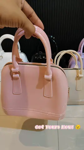 Pwedeng hand bag pwedeng Sling Bag 😍 Super ganda 😍 #mumuselectbag #jellyslingbag #bagforwomen #mumuselect 