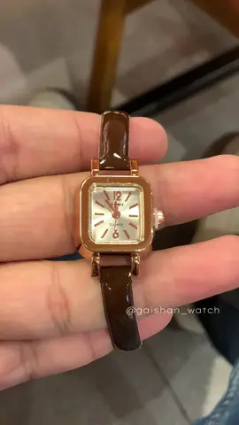 Buruan diorder jam tangannya jangan sampe kehabisan #jamtangan #jamtanganviral #jamtanganmurah #jamtanganoriginal #jamtanganwanita 