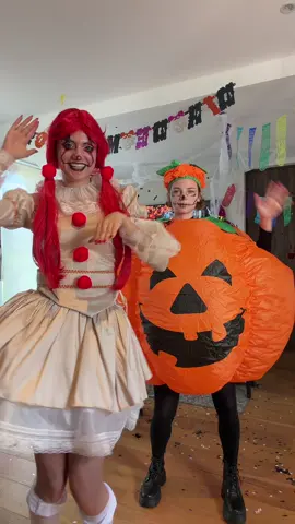 Si me preguntan, fue difícil no reírnos xd  #nattrauplay #gigi 