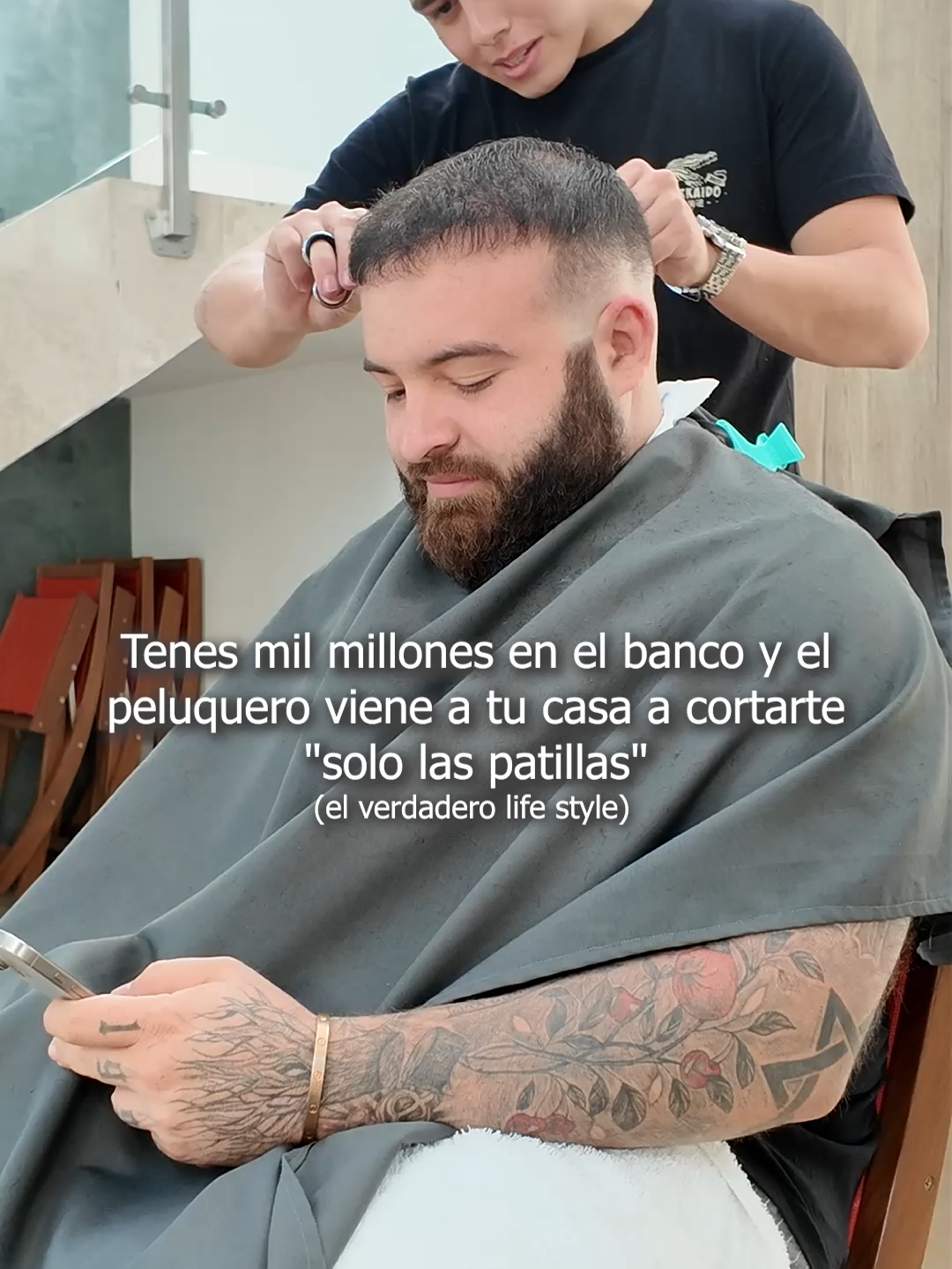 Solo las patillas ehh Seguir a @itsmaurito