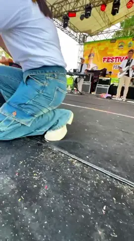 Puncak acara festival mangga Pemalang 2025 #RATNAANTIKA #festivalmanggapemalang2025 #desapenggarit 