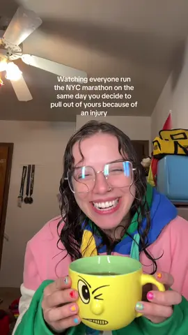 Could not be more happy for them and this is living vicariously through people to the MAX literally so happy to see all the love and community that running has, it’s so wonderful seeing everyone accomplish something so amazing, my time will come! #nycmarathon #marathontraining #marathon 