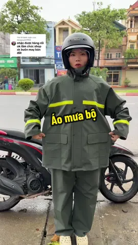 Trả lời @dunguyen1983 e cảm ơn bác đã ủng hộ ạ #mưa #aomua #aomuabo #trangruoiday #bão  @Trang ruồi đây  @Trang ruồi đây  @Trang ruồi đây 