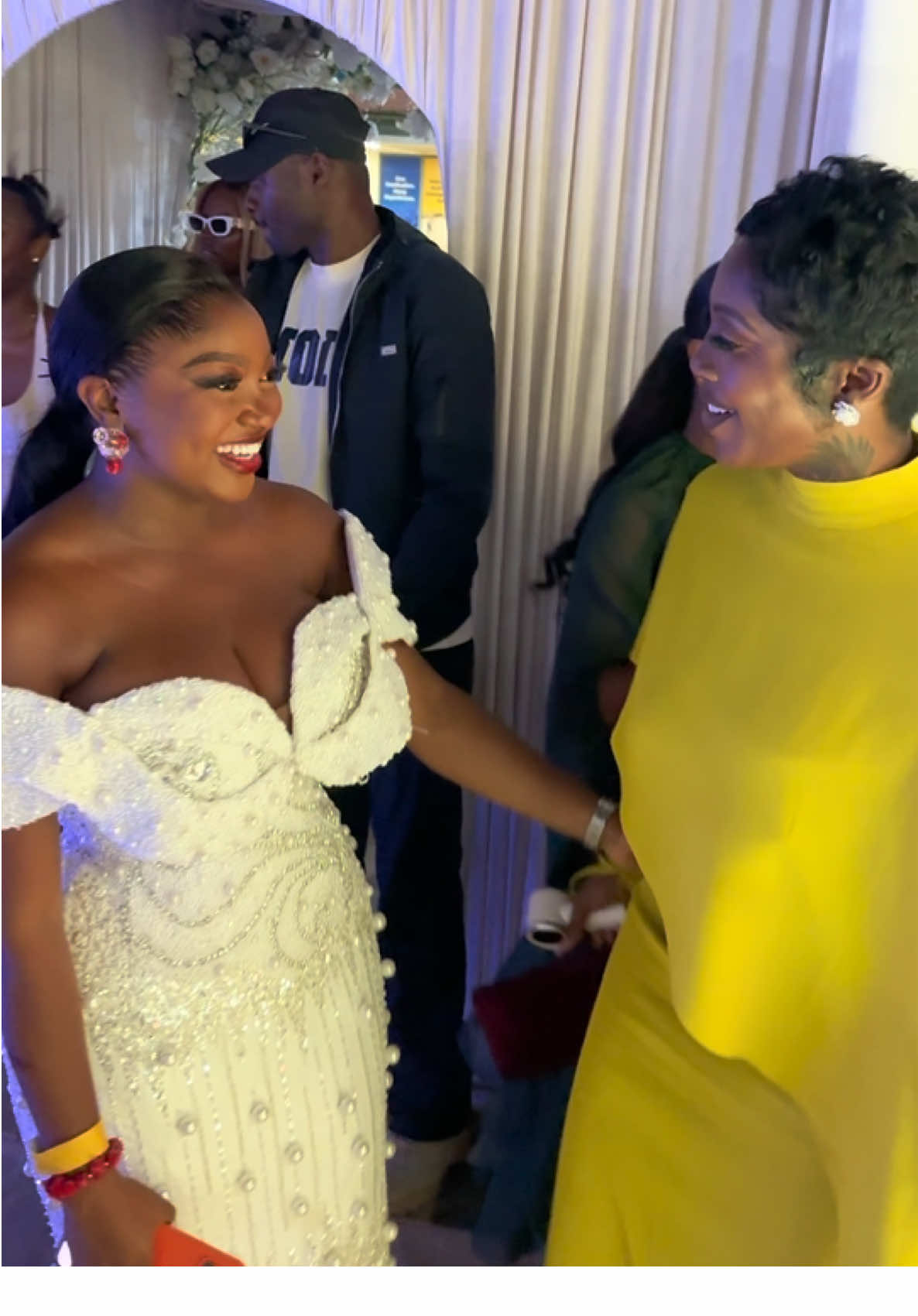 Toke Makinwa’s Baby Dedication 🥳 Spot your faves💃 #papayaex #tokemakinwa #tiwasavage #funkeakindele #fypシ 