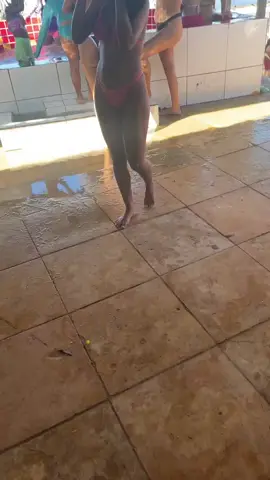 de hoje mais cedo muito bom  hahahah