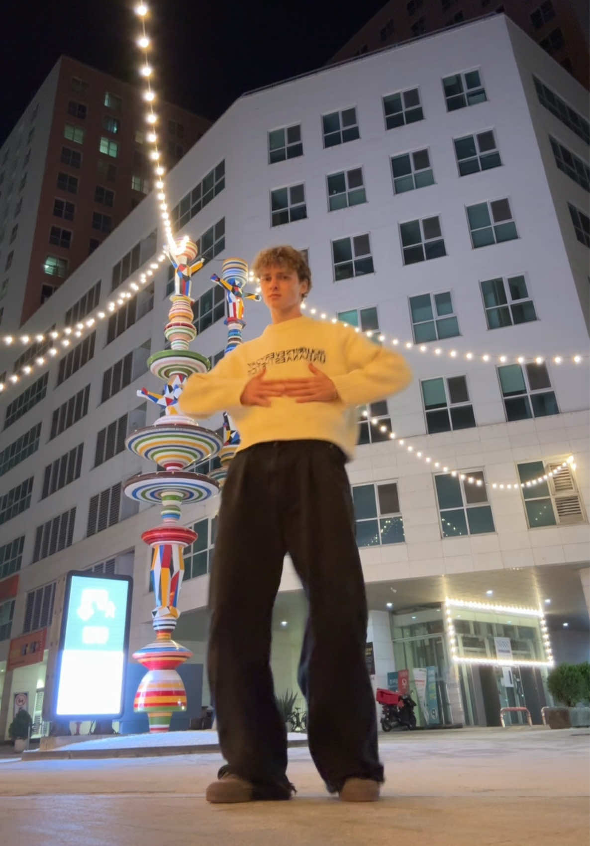 Korea I’m here 🇰🇷🇰🇷 tag dc! #fyp #dance #korea 