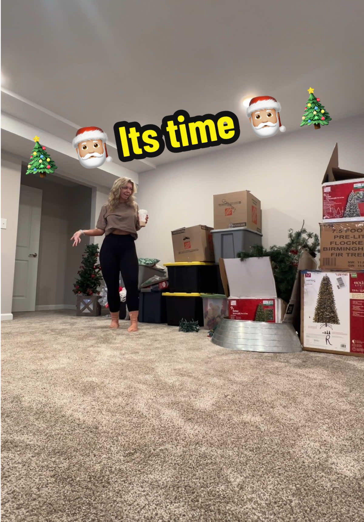 You’ll never guess what time it is🎄 it’s NEVER to early to put the tree up🫶🏻  #fyp #foryou #christmas #christmastree #mariahcarey 