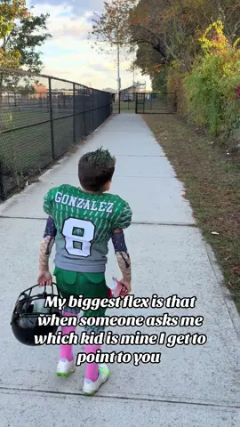 This boy 😍 what a little man, what a player. #football #footballlife #runningback #dline #youthfootball 