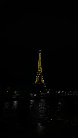 dream day in Paris ❤️ need to go back asap #paris #cityaesthetic #coolgirl #fyp 