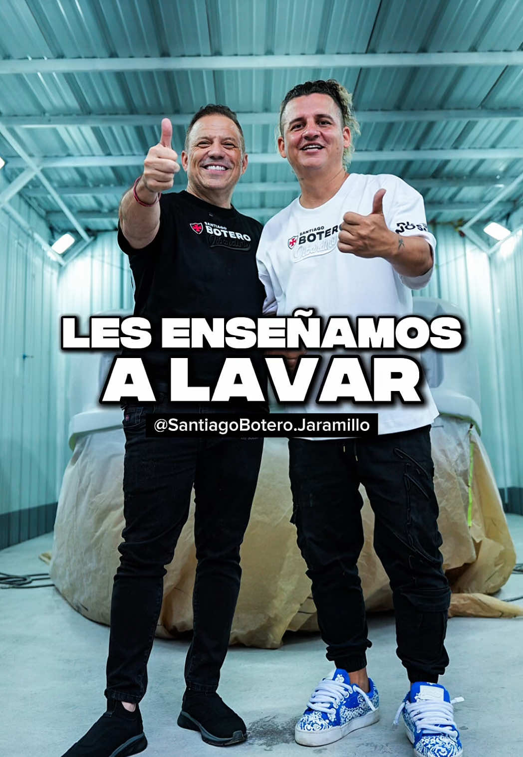 Las camisetas oficiales Rompedoras de Sistemas las encuentran en todas las tiendas @Libardino a nivel nacional por $70.000 😎🤝🏼 @Fernando cuevas  #RomperElSistema⚒️ #SantiagoBoteroJaramillo