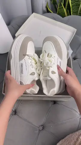 Giày xinh mẫu mới#lalane #giaythethao #giayhottrend #flashsale #giaydep 