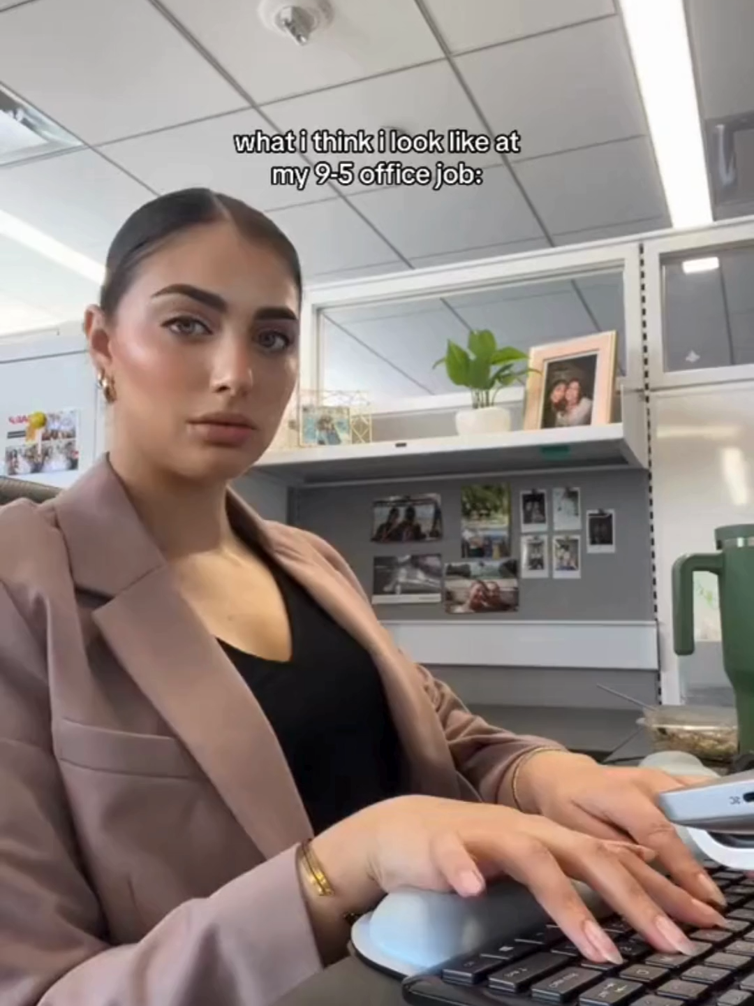 When you think you’re that office baddie… but you actually look like Shrek on Excel. What I think I look like at my 9-to-5: ✨ confident, composed, unstoppable. What I actually look like: 87 tabs open, neck bent, eyes fighting for life. 💻💀 🎥 Credit: @kaylaramn 💥 Follow for more workplace delusions exposed or hit the link in bio before your next mirror check. https://www.hi-heidi.ai/ #HeidiAI #WorkHumor #OfficeLife #9to5Life #AItools