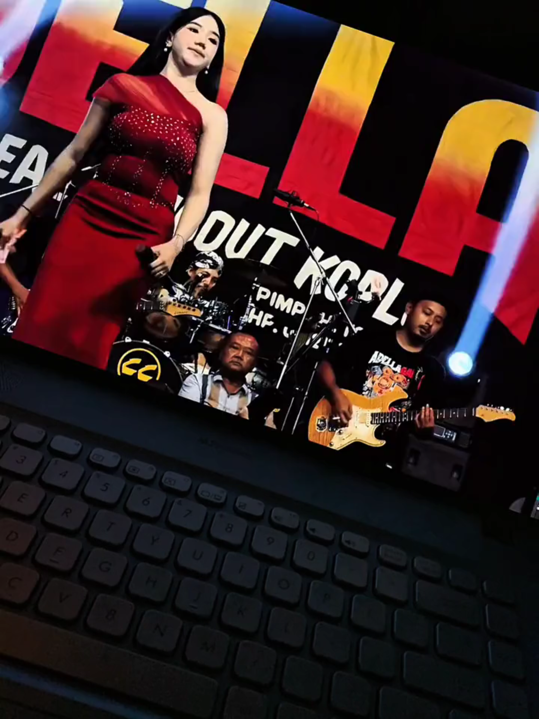 #runtah #cantikanuswantoro #adella