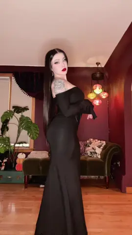 How is my Mortician costume? :3 #altgirl #morticiaaddams #cosplayer #gothgirl 