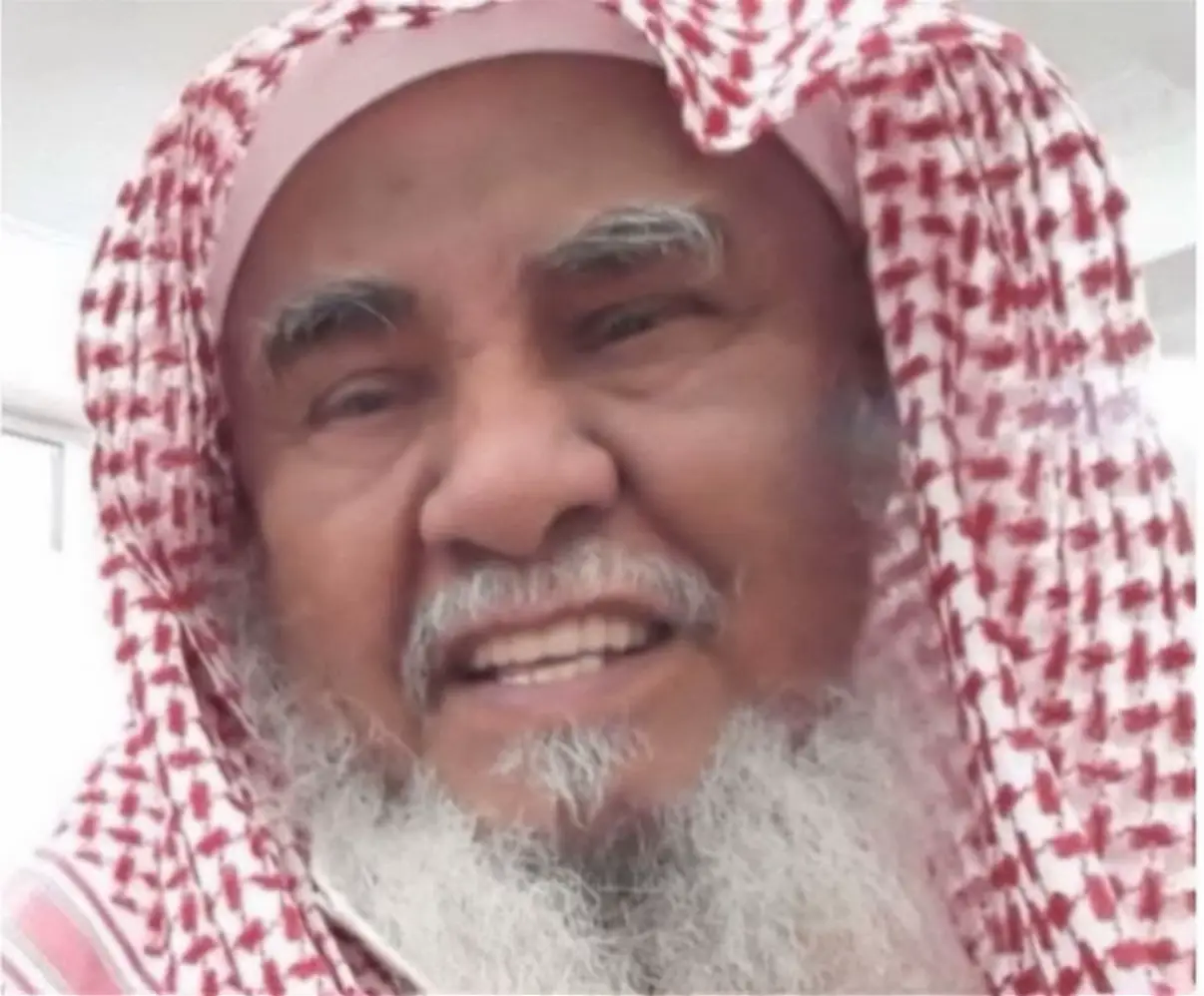 إنا لله وإنا إليه راجعون انتقل إلى رحمة اللّٰه تعالى..  (عواد بن فهد الذبياني الجهني) والد الشيخ #عبدالله_الجهني إمام المسجد الحرام.  نسأل اللّٰه أن يتغمده بواسع رحمته، ويسكنه فسيح جناته، ويُلهم ذويه الصبر والسلوان. #تلاوات_حاشعة #القران_الكريم #fyp #إذاعة_القرآن_الكريم 