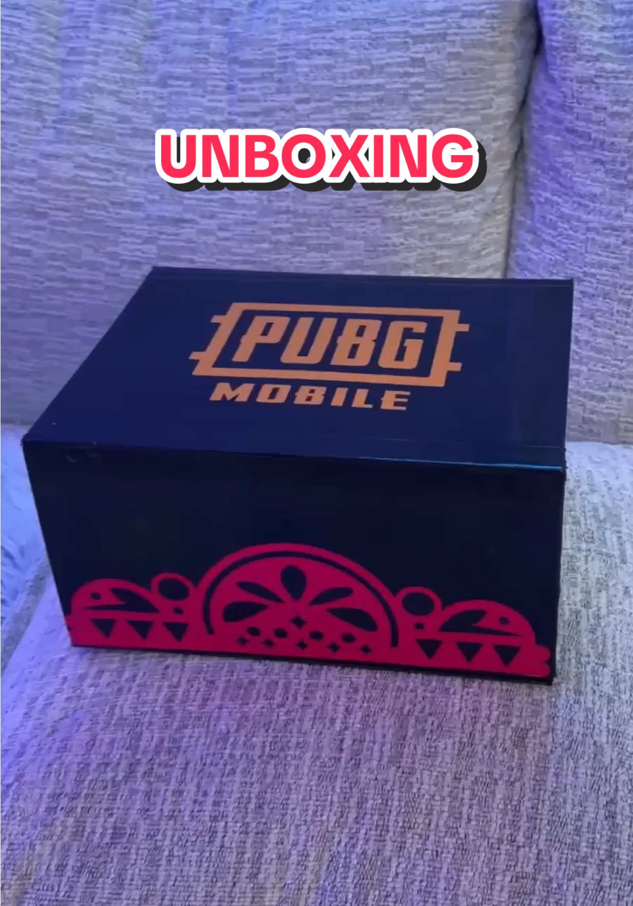 PUBG Mobile me mandó una caja del dia de muertos #igrowan #PUBGM400 #PUBGMVELADAESCALOFRIANTE #PUBGMOBILE #PUBGMOBILELatam 