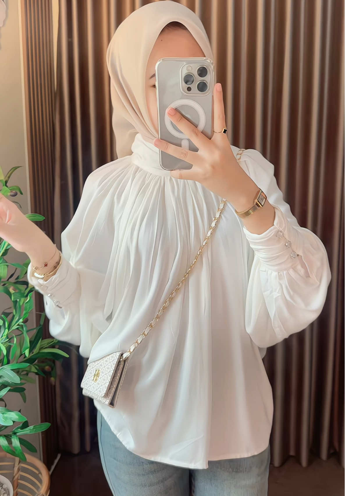 blouse kalea cantik bgtt🤍