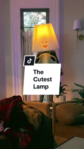 Cutest little living room lamp that there ever was 💡✨#halloween #costumeideas #livingroom #DIY #diycostume 
