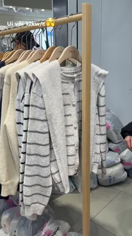 1 em áo len kèm quàng chỉ 13kw 🫣🫣🫣 hàng freesize nhaa#duhocsinhhanquoc #xh #outfit #아웃핏 #outfitideas 