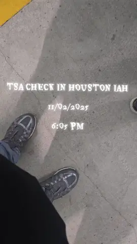 TSA CHECK IN AIRPORT IAH HOUSTON WILD AF #TSA #CHECKIN #IAH #HOUSTON #1k+People 