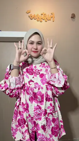 Blouse rayon ld 130 yg dipake enak banget bahannya🥰 #fyp #blouserayon #kemejawanita #kemejacantik #blousemotif 