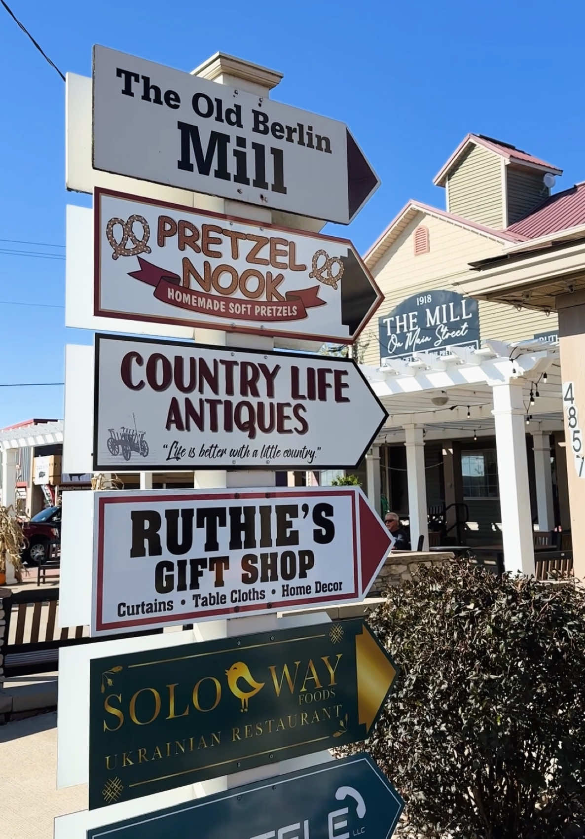 a day in Berlin 🥨🕯️#amishcountry #autumnaesthetic #traveltok #fallvibes 