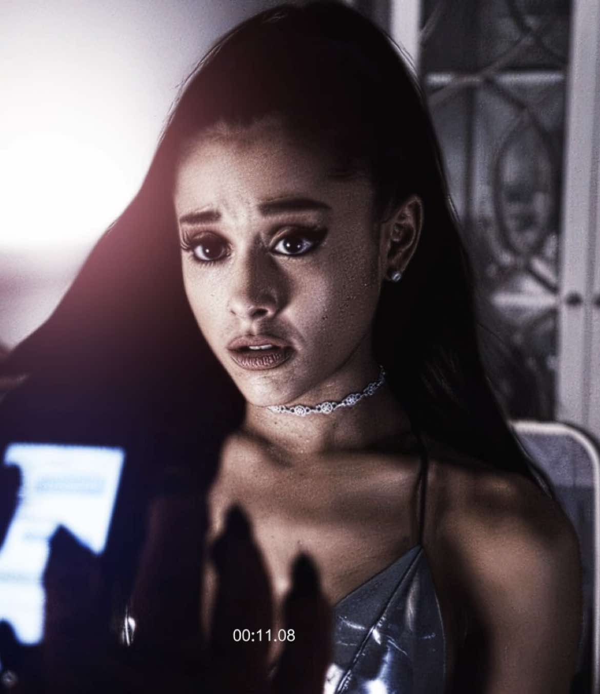 we cant be friends who???      [ scp walke7scenes act3reescenes / ac me ] #arianagrande #evanpeters #ahs #enozies #edit