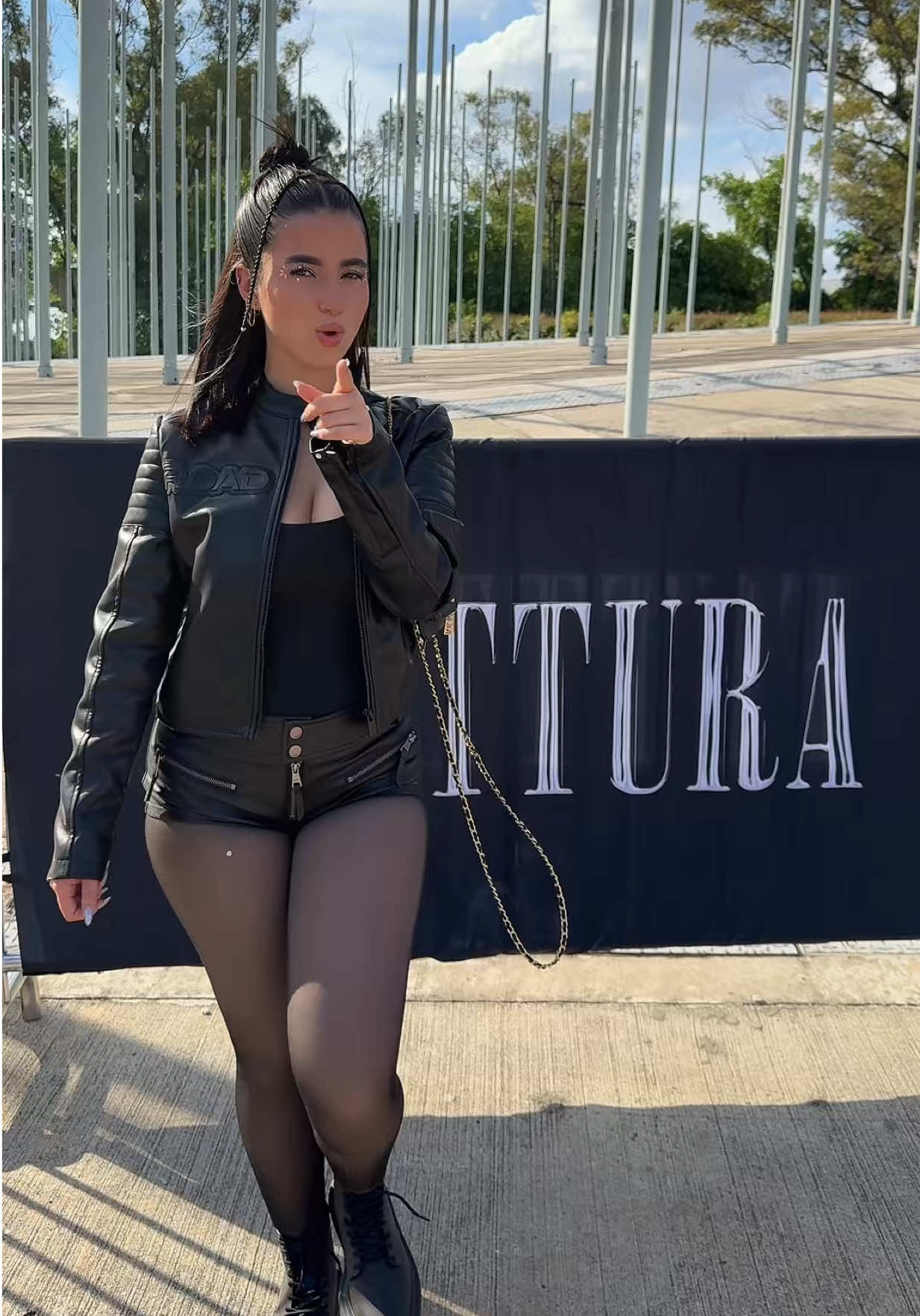 llevo 13 años esperando este día😭💜 #futttura #tini #argentina 