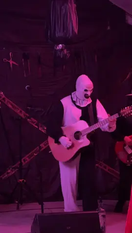 Who knew Art had a hidden talent. 🎉 #fyp #mexicanparty #terrifier #art #paratiiiiiiiiiiiiiiiiiiiiiiiiiiiiiii 