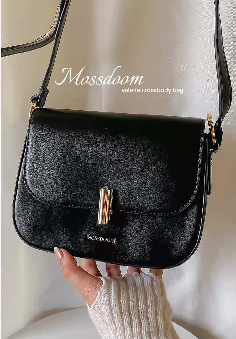 this crossbody bag from @MOSSDOOM PH 🖤 #crossbodybag #mossdoombag #shoulderbag #purse 