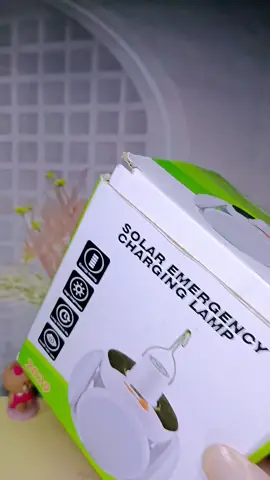 Bóng đèn tích điện xòe cánh siêu tiện lợi, 5 bóng xèo cách. #dentichdien #dentichhopquat #dogiadung #videoviral #xuhuong 