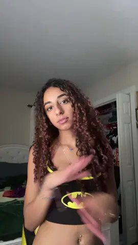 can u tell I recked my entire closet for this outfit #iambatman #yournot #imissmygirl #hallowknd 